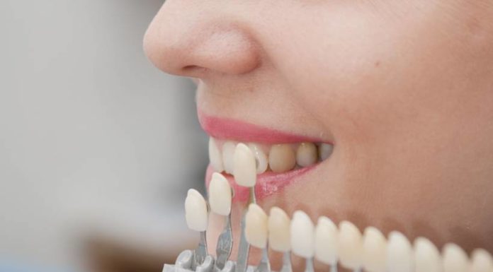 Por-que-os-dentes-mudam-de-cor-compressor